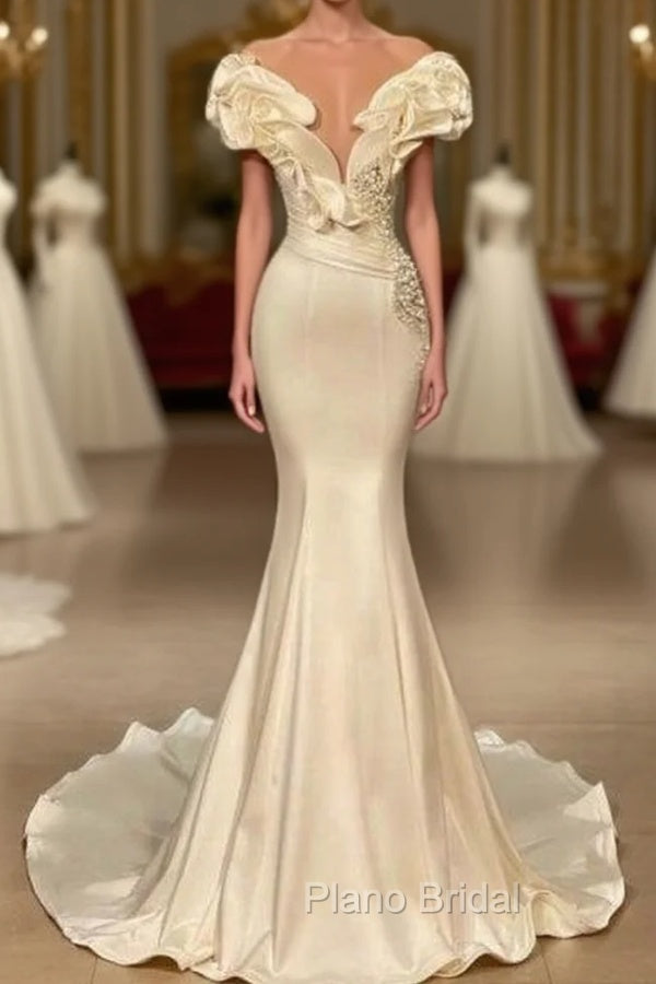 Classic White Long Pearl Ruffle Formal Prom Dresses Main image