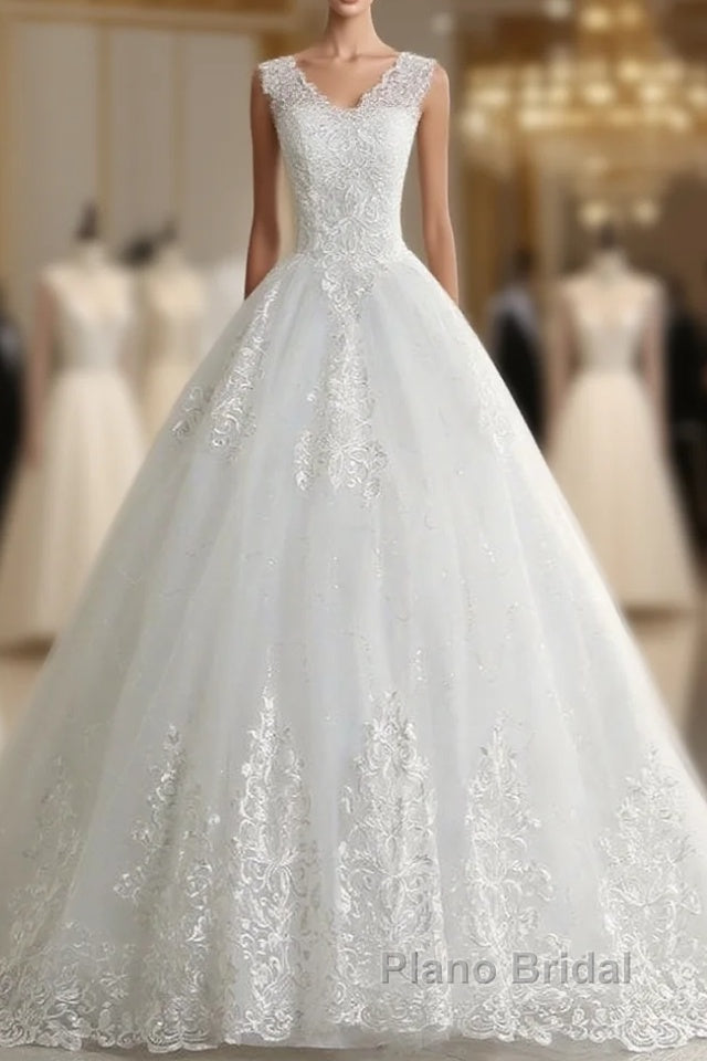 Classic White V neck Sleeveless Ball Gown Lace Wedding Dress Main image