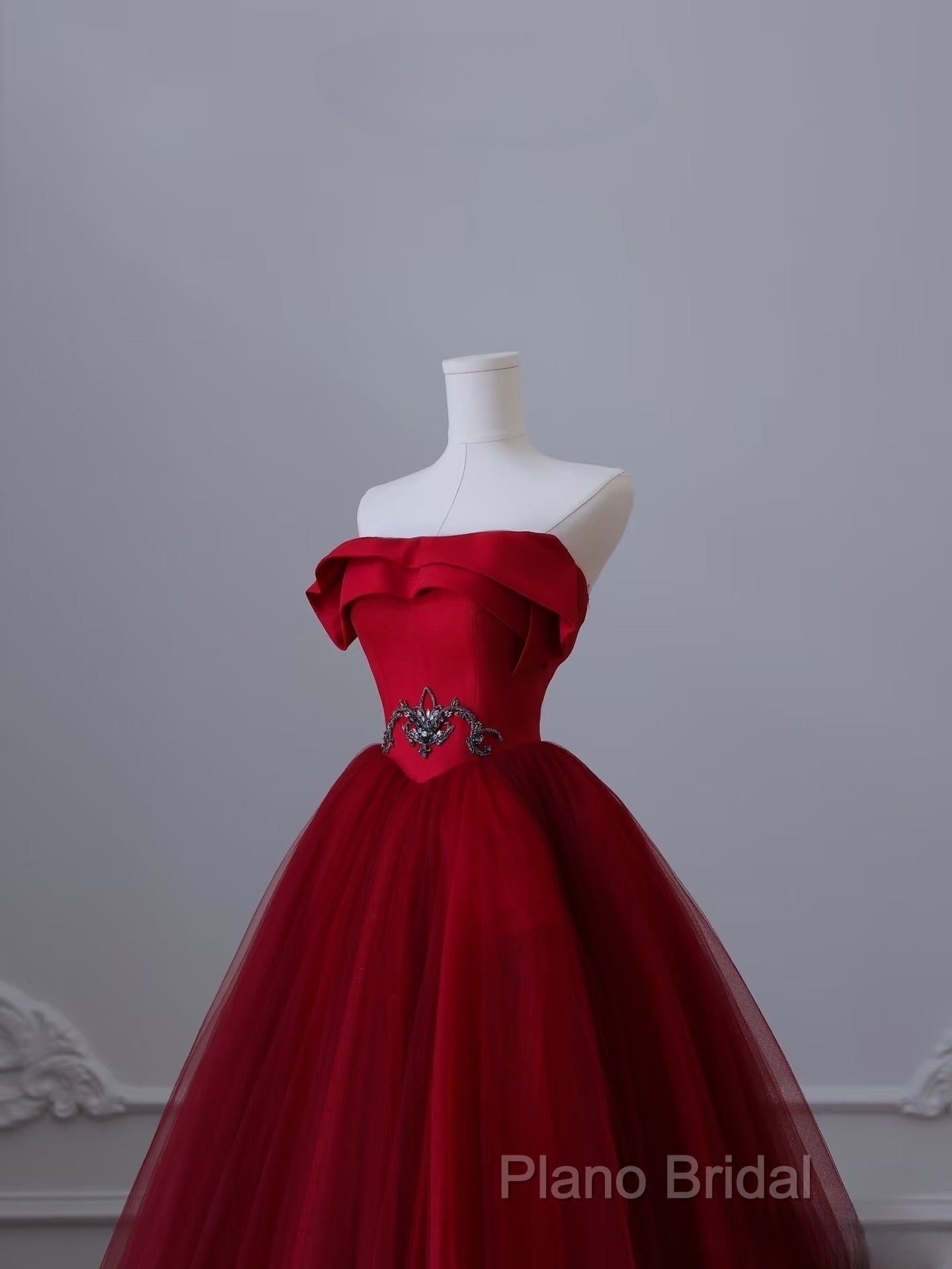 Classy Balll Gown Strapless Red Tulle Long Formal Dresses Formal Prom Dresses