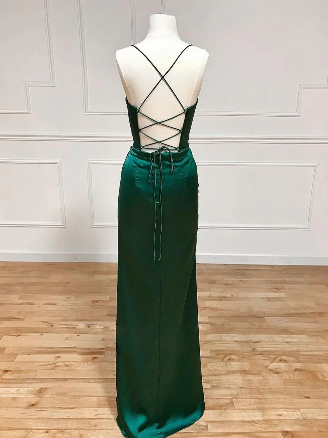 Classy Sheath Spaghetti Straps Red Satin Sleeveless Long Backless Formal Prom Dresses