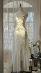 Clean And Elegant White V-Neck Lace Beaded Mermaid Long Formal Prom Dresses
