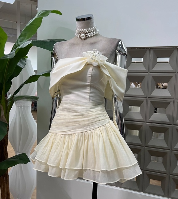 Cute A Line Off The Shoulder White Chiffon Summer Homecoming Dresses Hoco Dresses Mini 16Th Birthday Outfit Cocktail Dresses