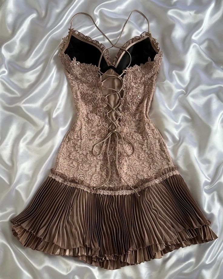 Barbie Raquel A Line Spaghetti Straps Green Lace Short Outfit Homecoming Dresses