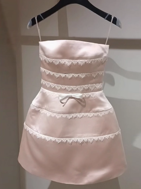 Cute Pink Suspender Satin Lace 17Th Birthday Homecoming Dresses Main image