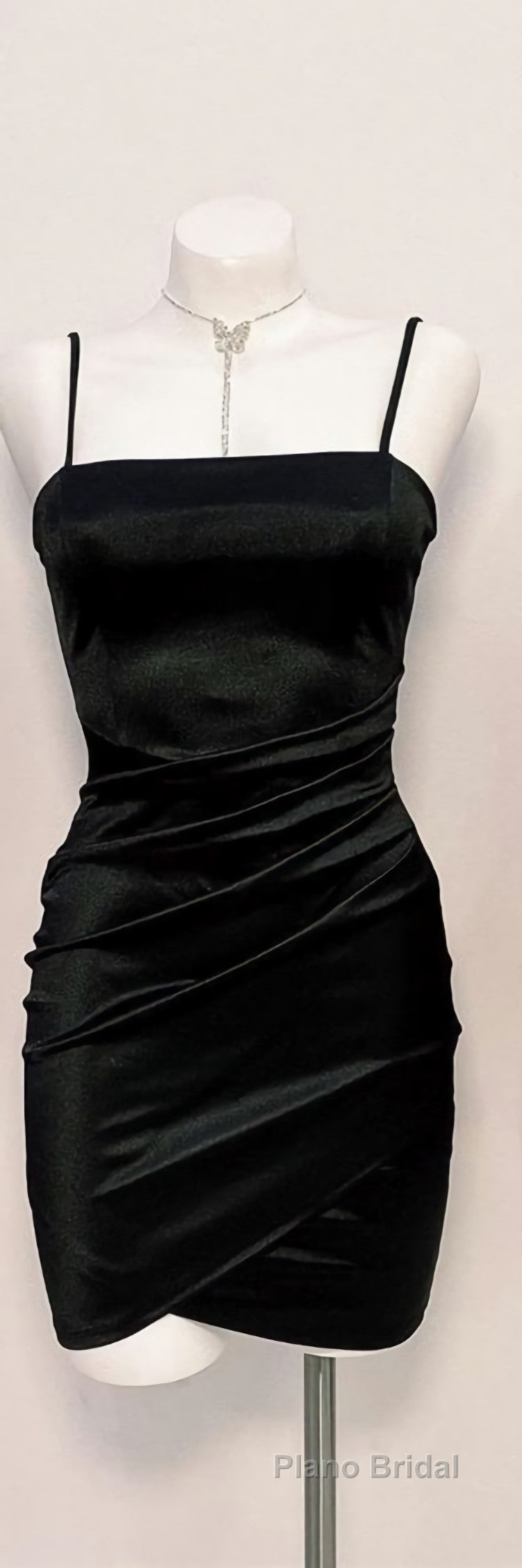 Cute Pleated Red Short Homecoming Dresses Bodycon