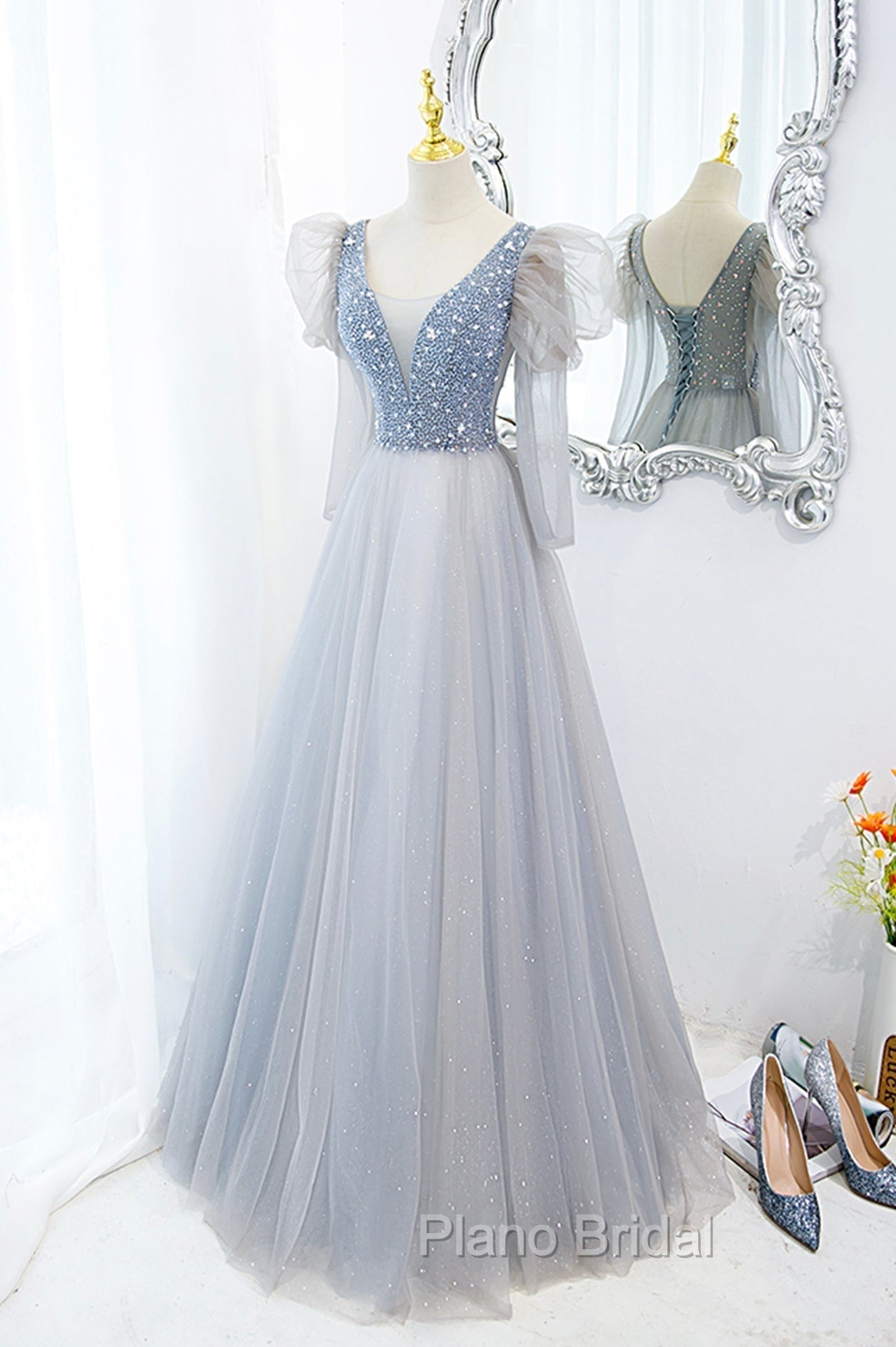 Cute V-Neck Tulle Long Formal Prom Dresses with Beaded, A-Line Long Sleeve Evening Dresses
