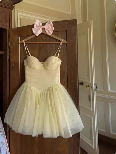 Cute Waist Yellow Suspender Tulle A-Line 17Th Birthday Homecoming Dresses Secondary image