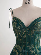 Dark Green A-Line Spaghetti Strap Satin Long Formal Prom Dresses Sweetheart Neckline Retro Bridal Dresses