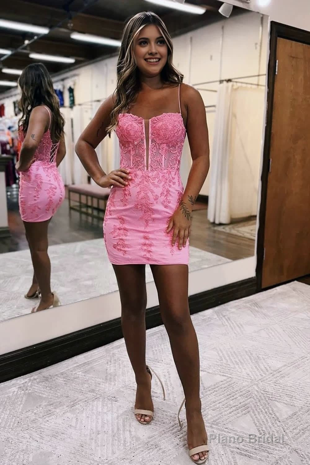 Detachable Off-the-Shoulder Feathers Appliques Sexy Fitted Homecoming Dress Main image