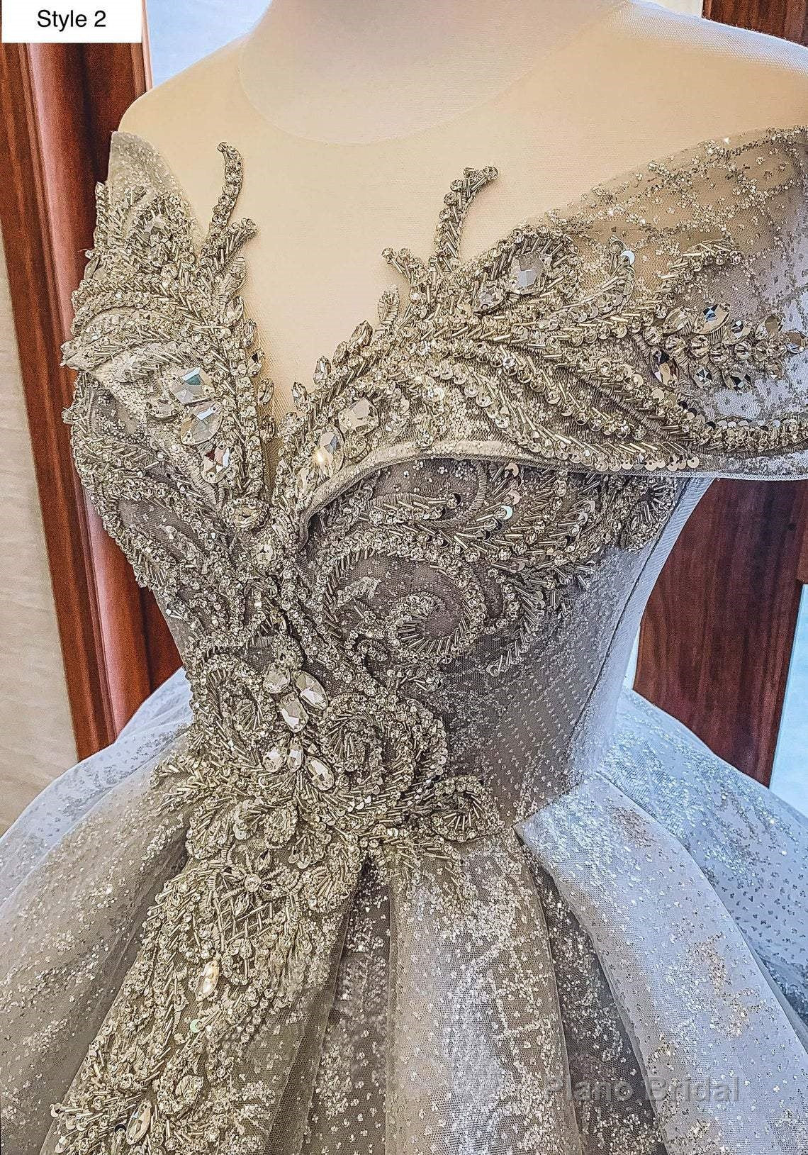 Modern Sparkly Grey Silver Long Or Cap Sleeves Ball Gown Wedding Prom Dress With Glitter Tulle