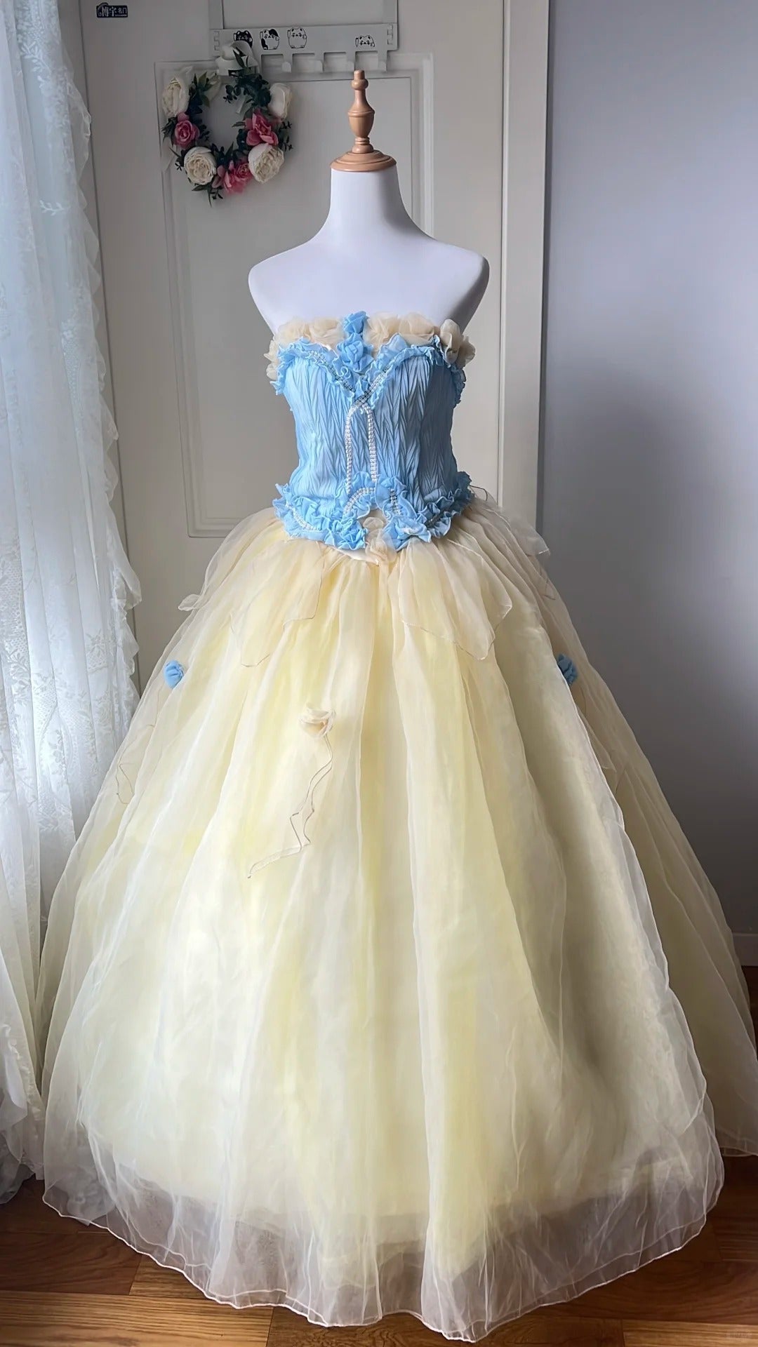 Dreamy Blue And Yellow Color-Blocked Strapless Tulle Ball Gown Prom Dresses Sweet 16Th Dresses