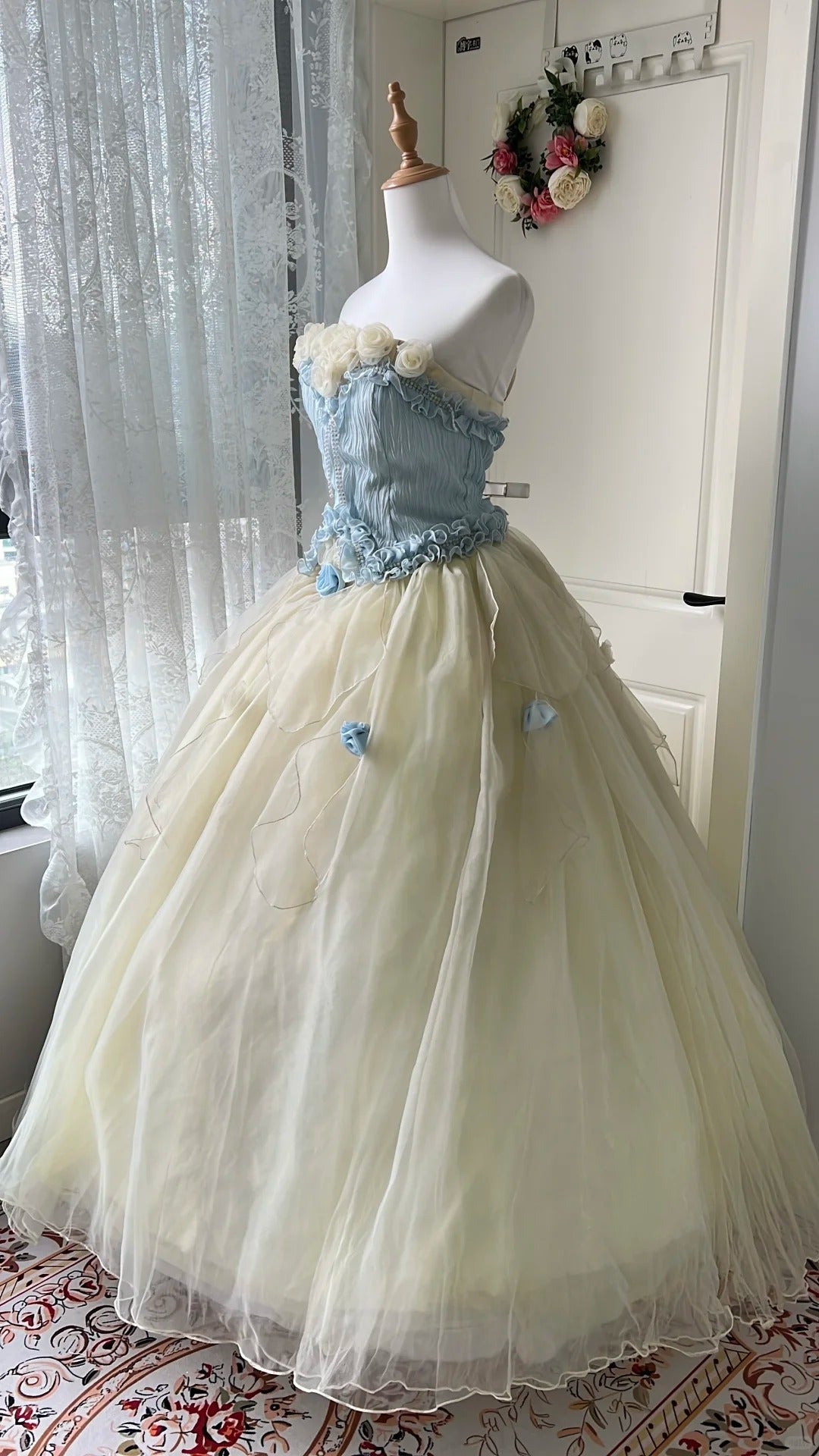 Dreamy Blue And Yellow Color-Blocked Strapless Tulle Ball Gown Prom Dresses Sweet 16Th Dresses