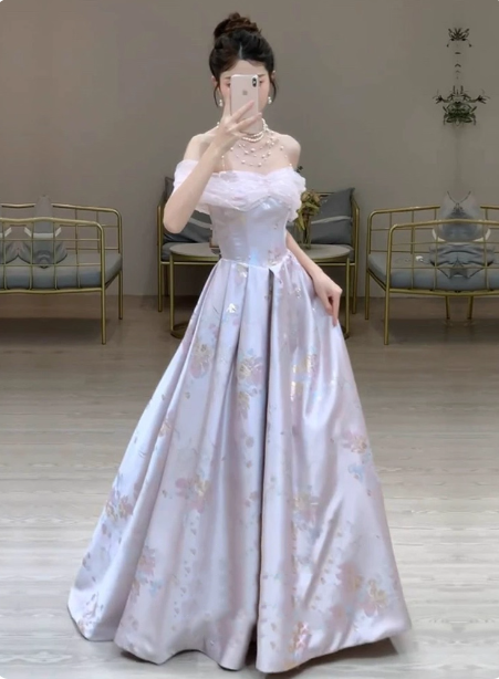 Dreamy Lavender Gray Pink A-Line Off-The-Shoulder Printed Satin Long Formal Prom Dresses