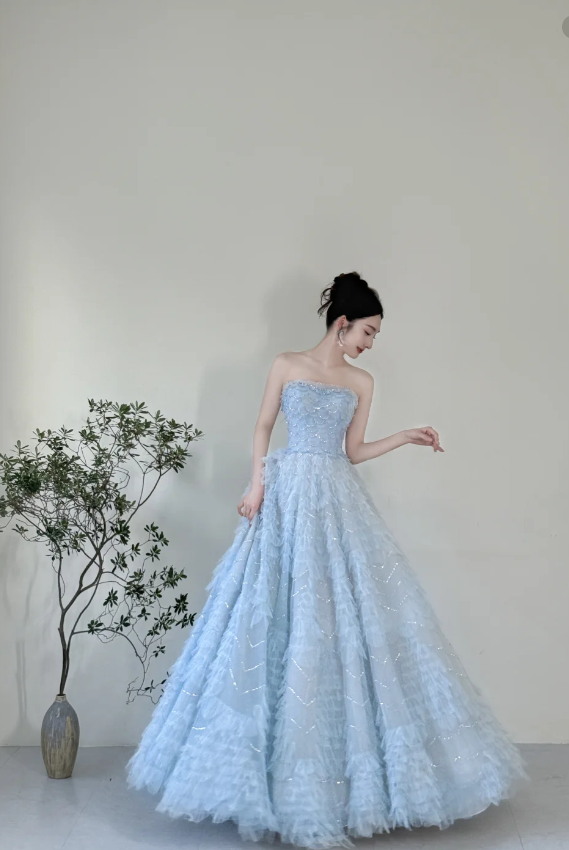 Dreamy Light Blue A-Line Strapless Tulle Floor-Length Formal Prom Dresses
