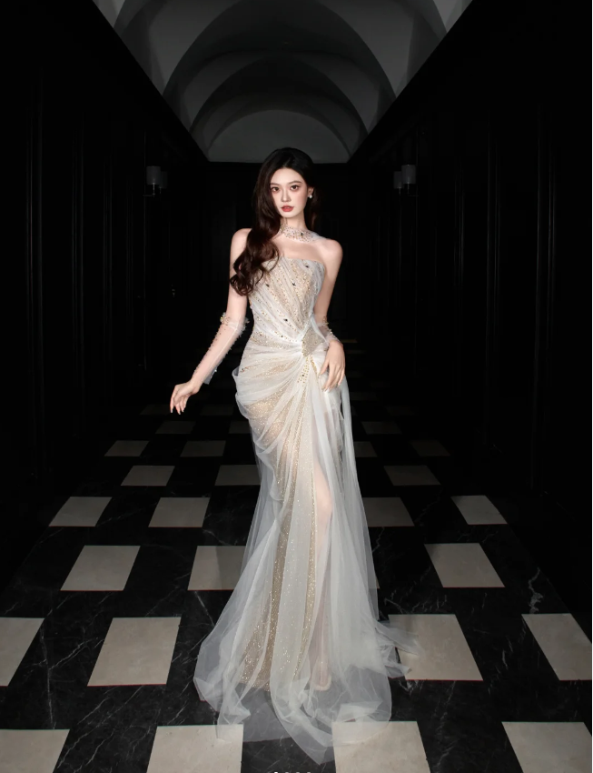 Dreamy Mermaid Strapless High-Slit Rhinestone Tulle Long Formal Prom Dresses Secondary image