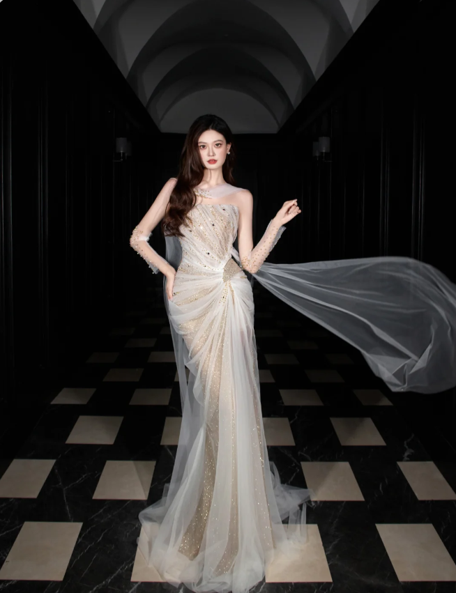 Dreamy Mermaid Strapless High-Slit Rhinestone Tulle Long Formal Prom Dresses