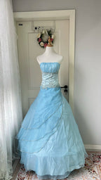 Dreamy Princess Blue Strapless Embroidered Tulle Ball Gown Prom Dresses Sweet 16Th Birthday Dresses