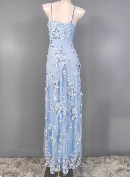 Dreamy Sky Blue A-Line Spaghetti Strap Deep V 3D Floral Tulle Long Formal Prom Dresses Secondary image