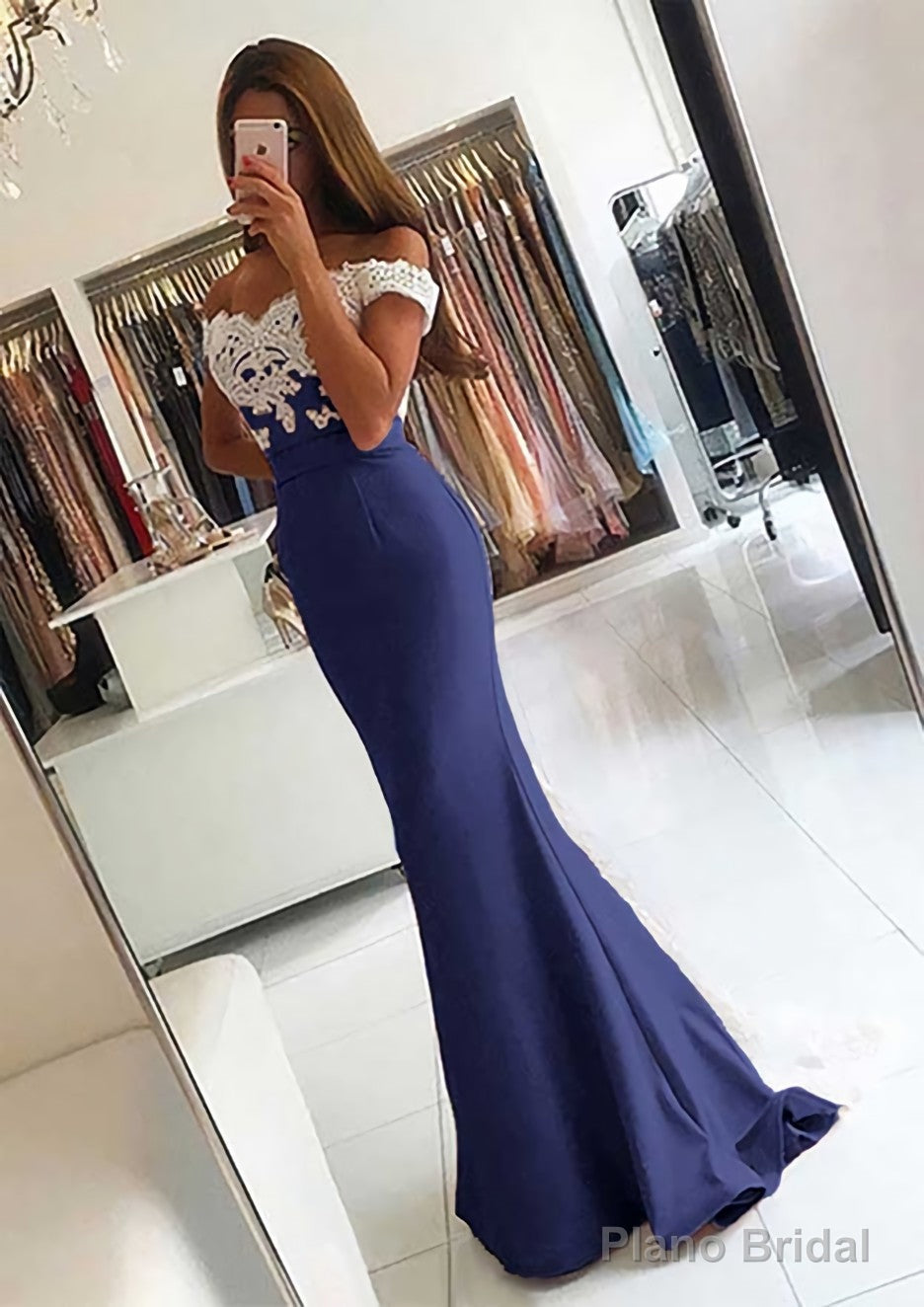 Elastic Satin Prom Dresses Trumpet/Mermaid V-Neck Sweep Train With Lace Secondary image