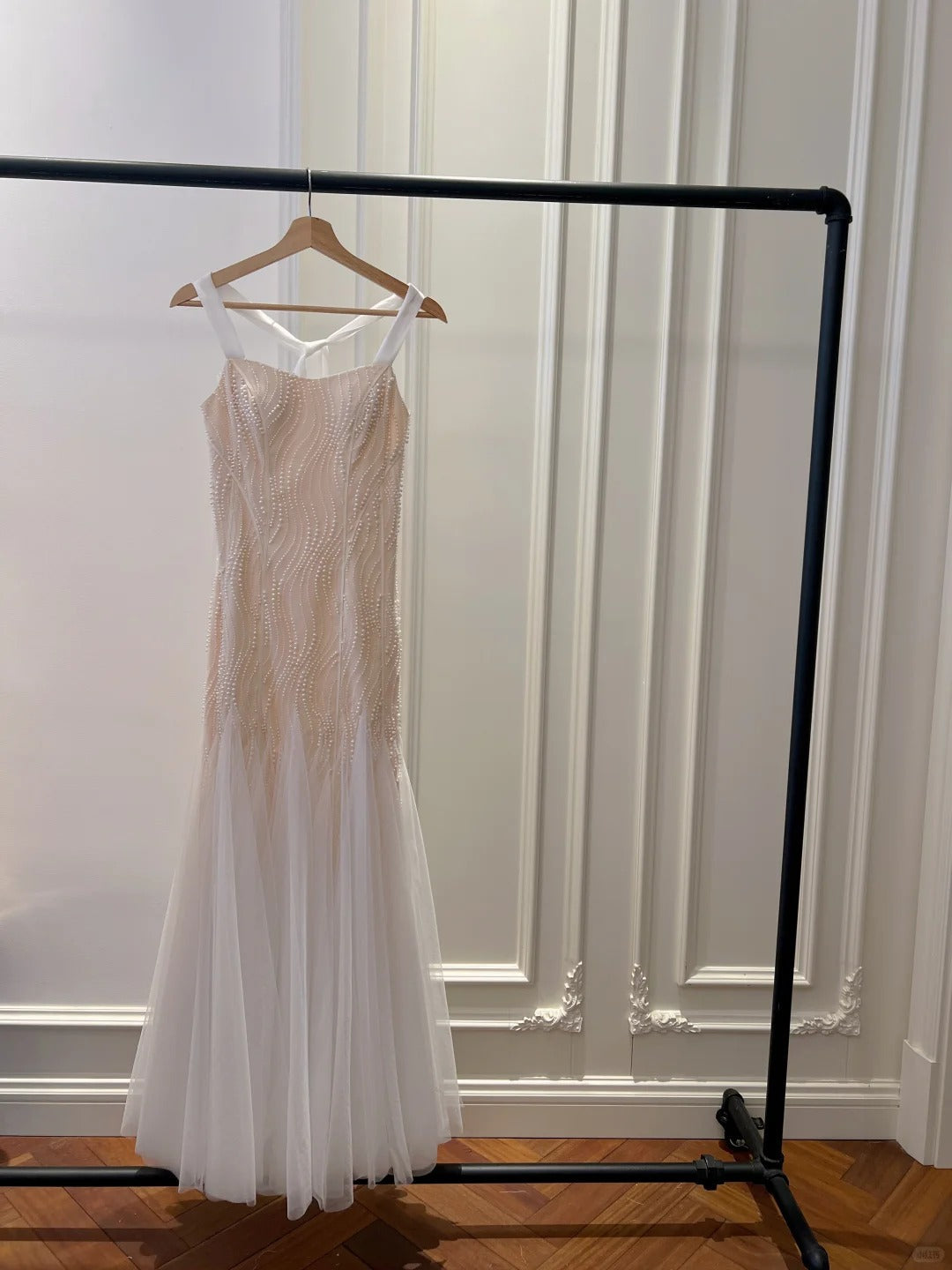 Elegant A-Line Strap Pearl Tulle Long Formal Prom Dresses