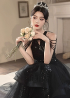 Elegant Black A-Line Halter Neck Chain Sequined Tulle Long Formal Prom Dresses