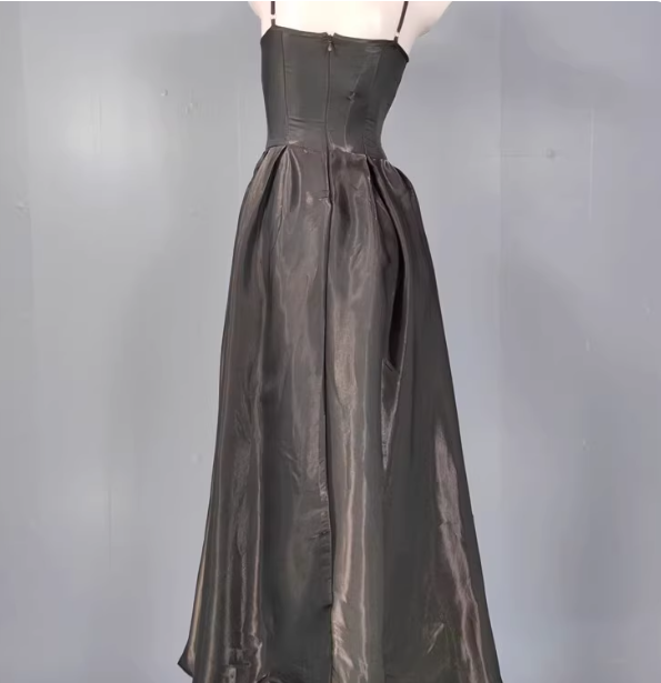 Elegant Black A-Line Spaghetti Strap Satin Long Formal Prom Dresses