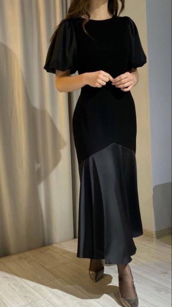 Elegant Black Modest Formal Prom Dresses
