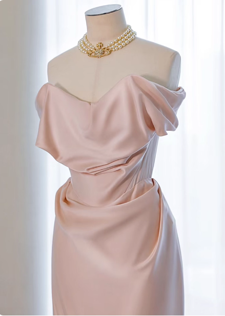 Elegant Black Slim-Fit Off-The-Shoulder Satin Long Formal Prom Dresses