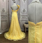 Elegant Bright Yellow A-Line One-Shoulder Ruched Floral-Appliqu¨¦ Chiffon Long Formal Prom Dresses