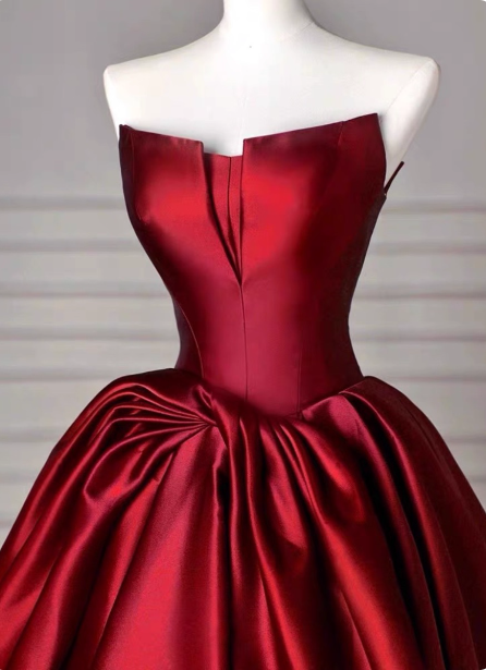 Elegant Burgundy A-Line Strapless Satin Train Formal Prom Dresses
