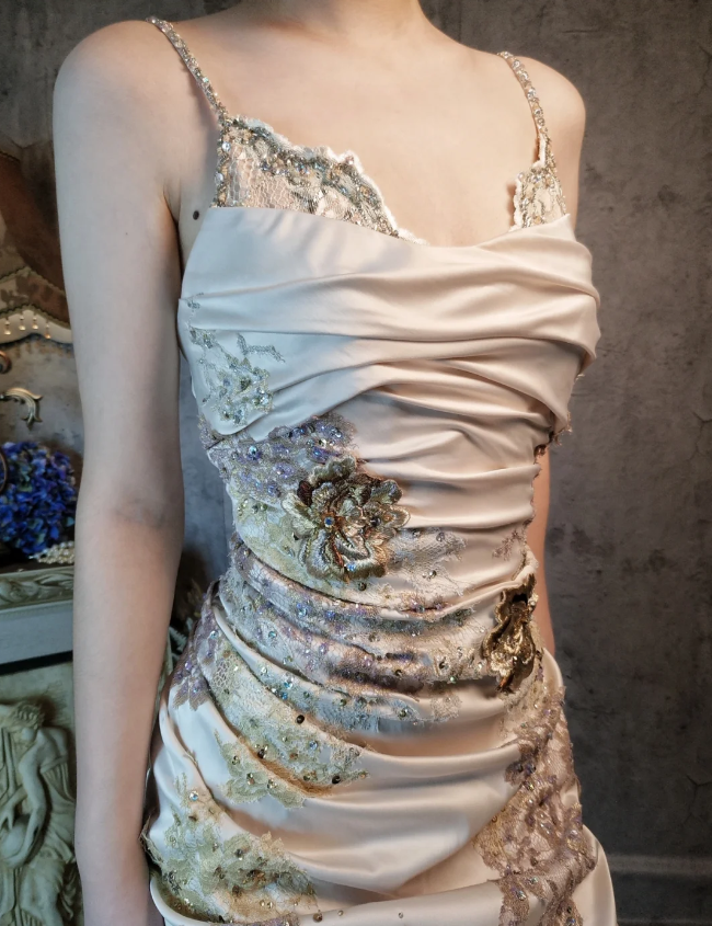 Elegant Champagne Fitted Spaghetti Strap Beaded Embroidered Satin Formal Prom Dresses
