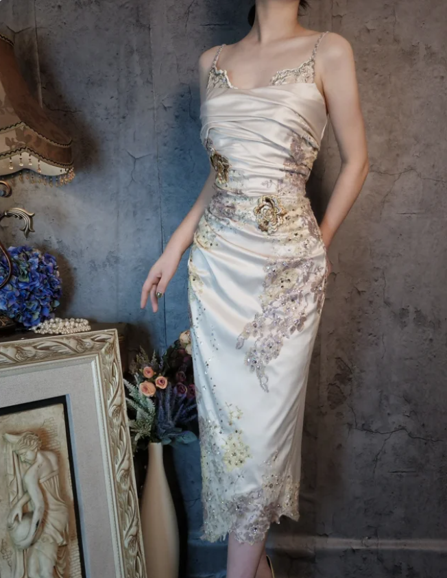 Elegant Champagne Fitted Spaghetti Strap Beaded Embroidered Satin Formal Prom Dresses