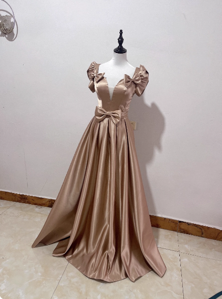 Elegant Champagne Gold Deep V-Neck Bow Satin Long Formal Prom Dresses Secondary image