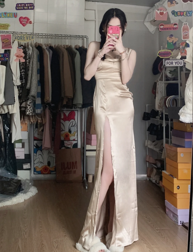 Elegant Champagne High-Slit Satin Long Formal Prom Dresses