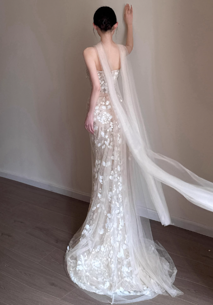 Elegant Champagne Mermaid Strapless Petal Tulle Long Formal Prom Dresses