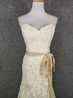 Elegant Champagne Off-White Sweetheart Neck Lace Train Formal Prom Dresses