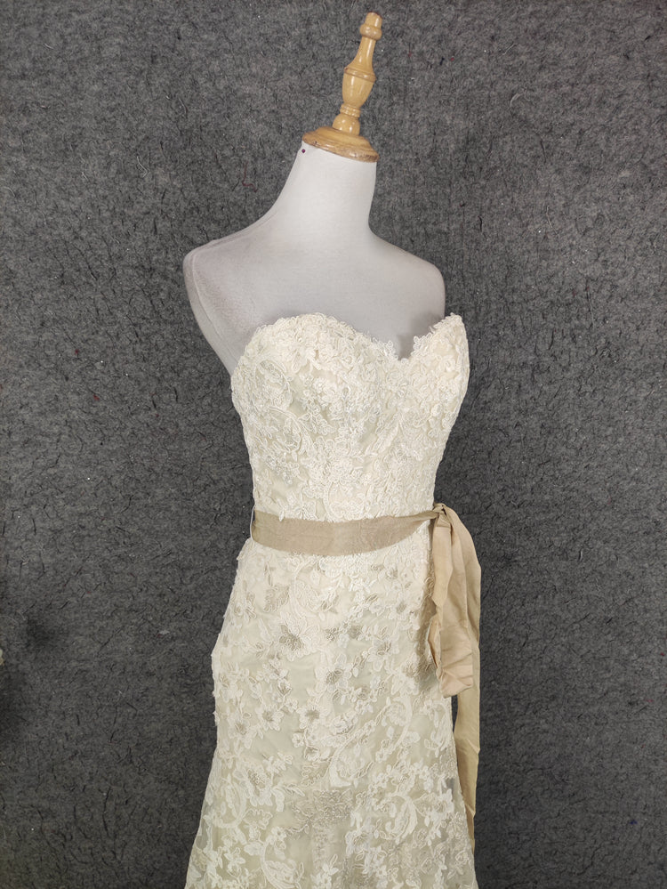 Elegant Champagne Off-White Sweetheart Neck Lace Train Formal Prom Dresses