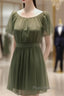 Elegant Dark Green Jewel Short Bridesmaid Dresses With Flowy Chiffon Sleeves