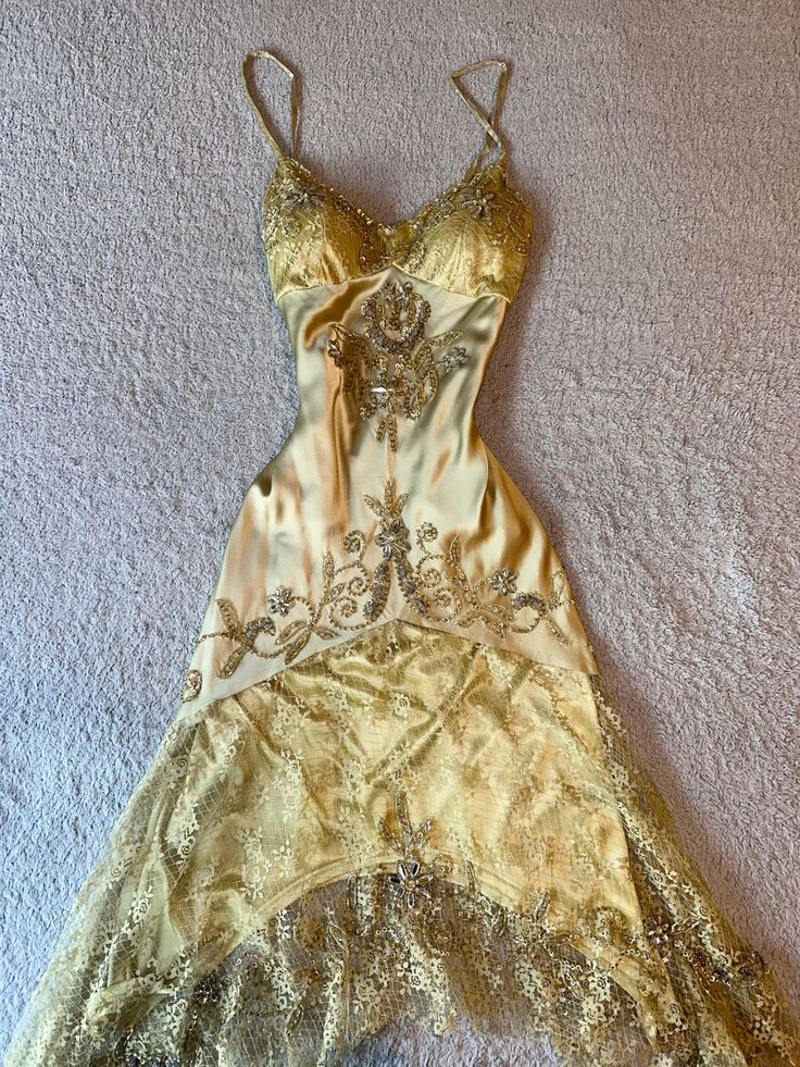 Elegant Gold Spaghetti Straps Satin Lace Beaded Cocktail Dresses A Line Homecoming Dresses Birthday Outfits Main image