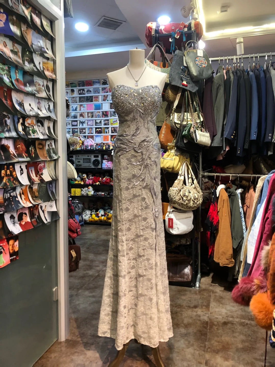 Elegant Grey Mermaid Strapless Sequined Lace Long Formal Prom Dresses Secondary image