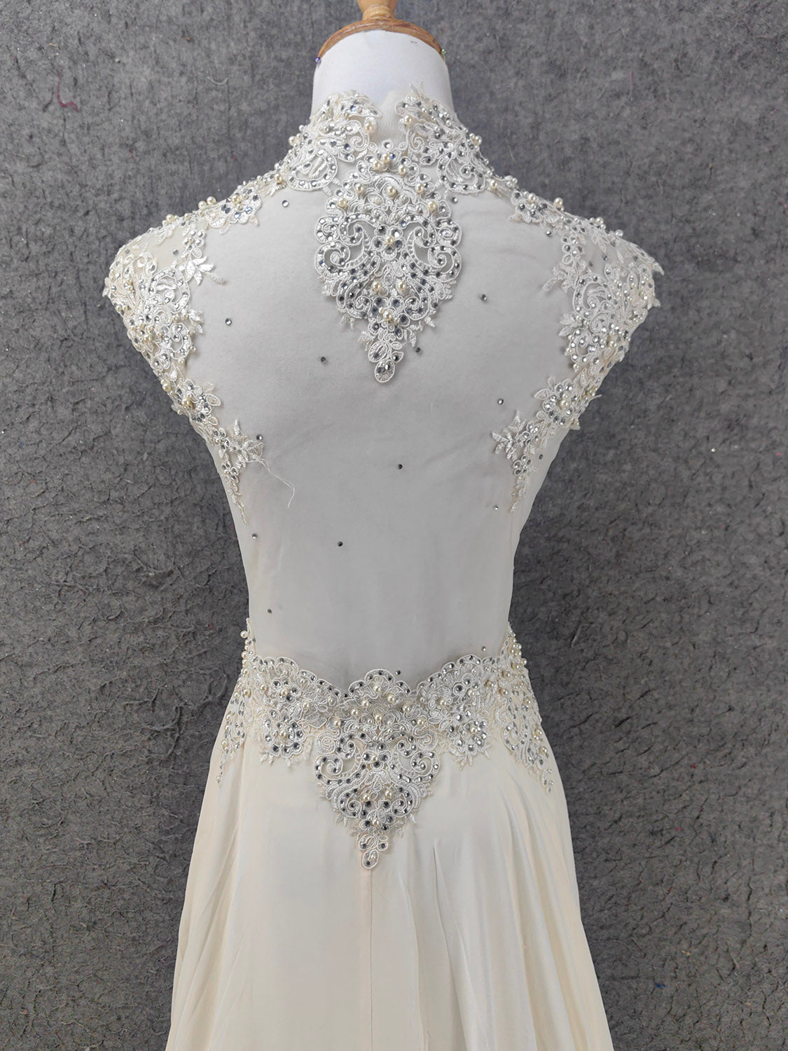 Elegant Ivory Cap-Sleeve Pearl Lace Chiffon Long Formal Prom Dresses