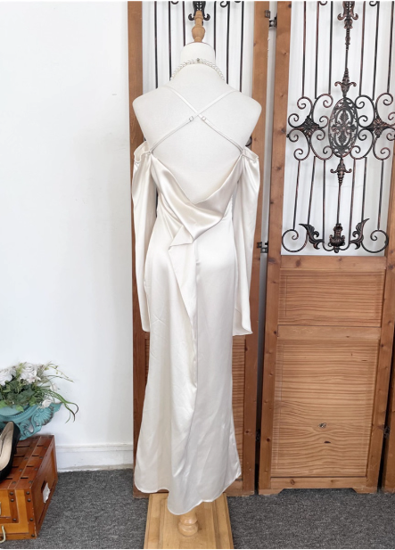 Elegant Ivory Halter Off-The-Shoulder Slim-Fit Satin Long Formal Prom Dresses