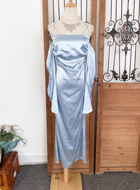 Elegant Ivory Halter Off-The-Shoulder Slim-Fit Satin Long Formal Prom Dresses