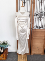 Elegant Ivory Halter Off-The-Shoulder Slim-Fit Satin Long Formal Prom Dresses