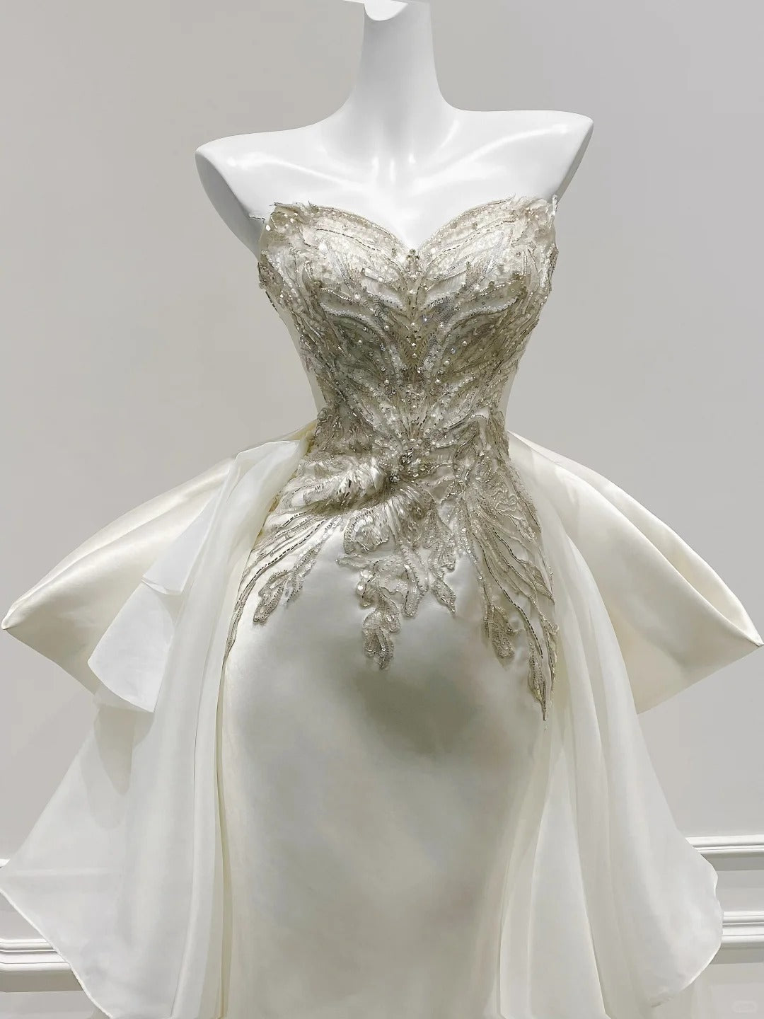 Elegant Ivory Mermaid Strapless Beaded Satin Wedding Dresses With Train