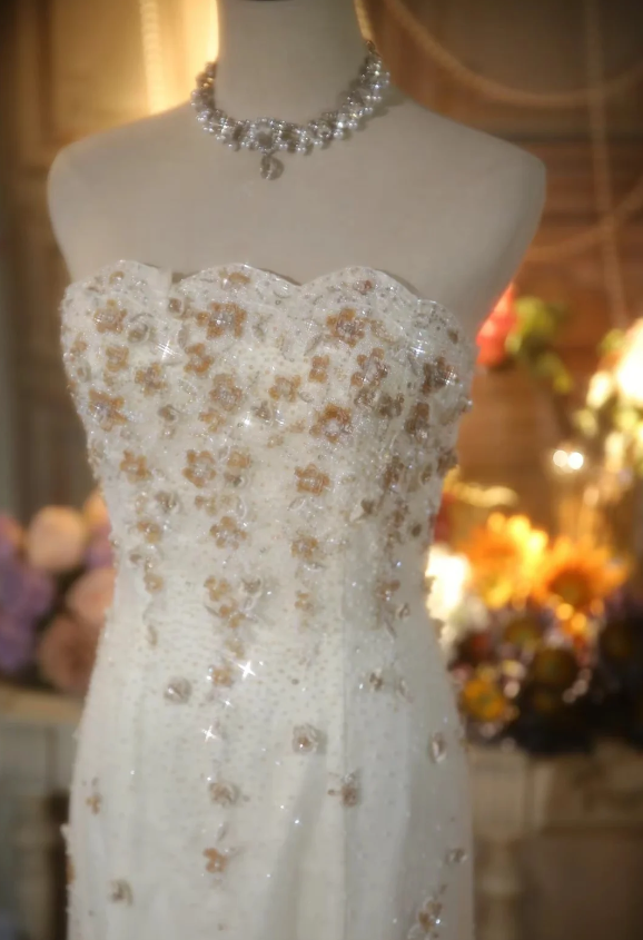 Elegant Ivory Strapless Beaded Floral Tulle Train Long Formal Prom Dresses