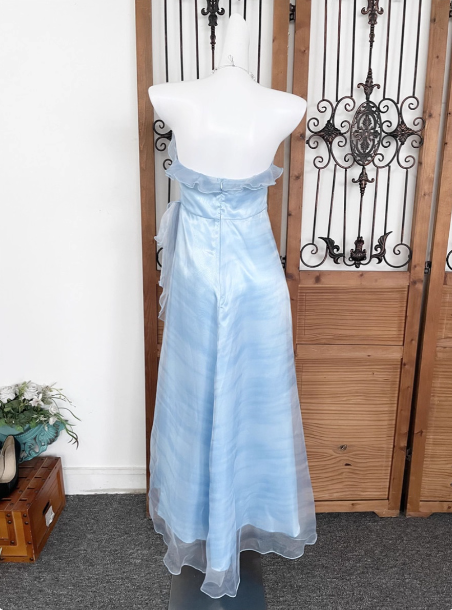 Elegant Light Blue A-Line Strapless Ruffled Tulle Long Formal Prom Dresses