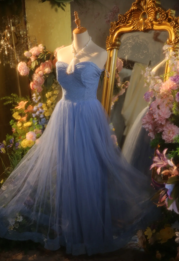 Elegant Light Blue A-Line Sweetheart Neckline Lace Tulle Long Formal Prom Dresses