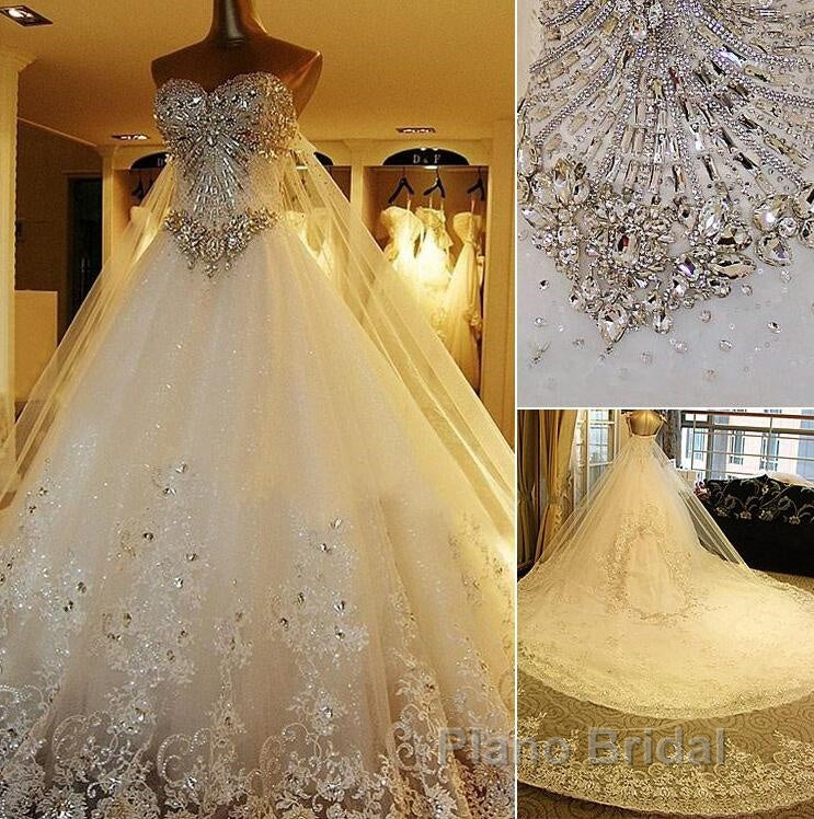 Elegant Long A Line Sweetheart Appliques Crystal Beading Wedding Dress Secondary image