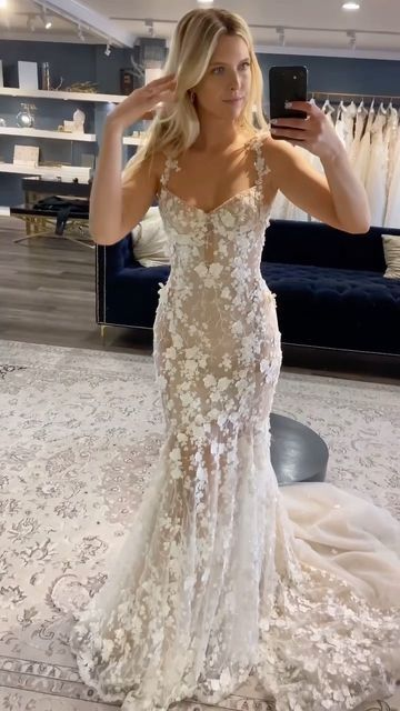 Elegant Long Mermaid Lace Applique Formal Prom Dresses Wedding Dresses Formal Evening Dresses